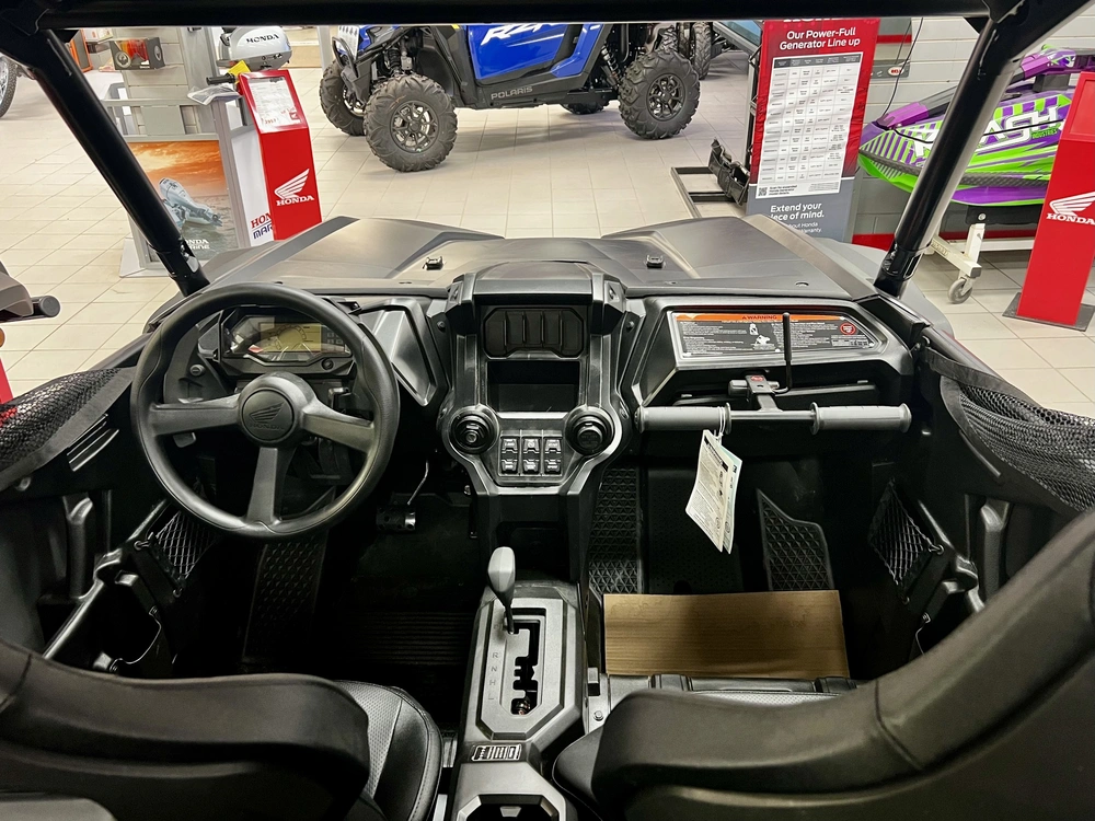 2024 Honda Talon alt