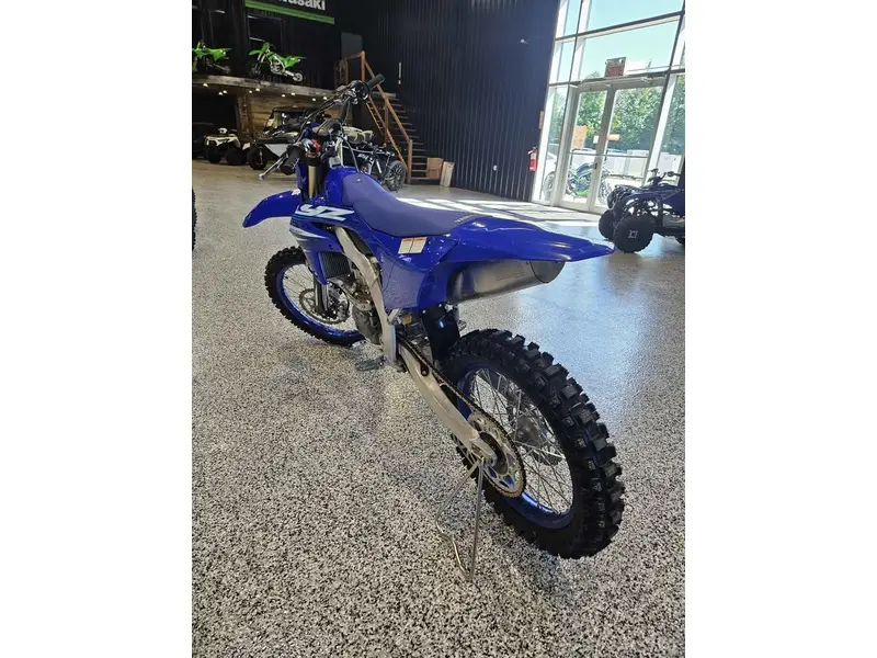 2025 Yamaha YZ 450 thumbnail 6