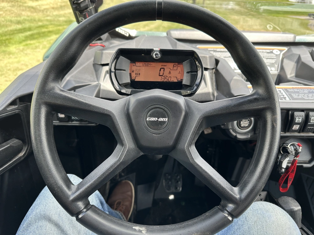 2023 Can-am Commander Dps 700 alt