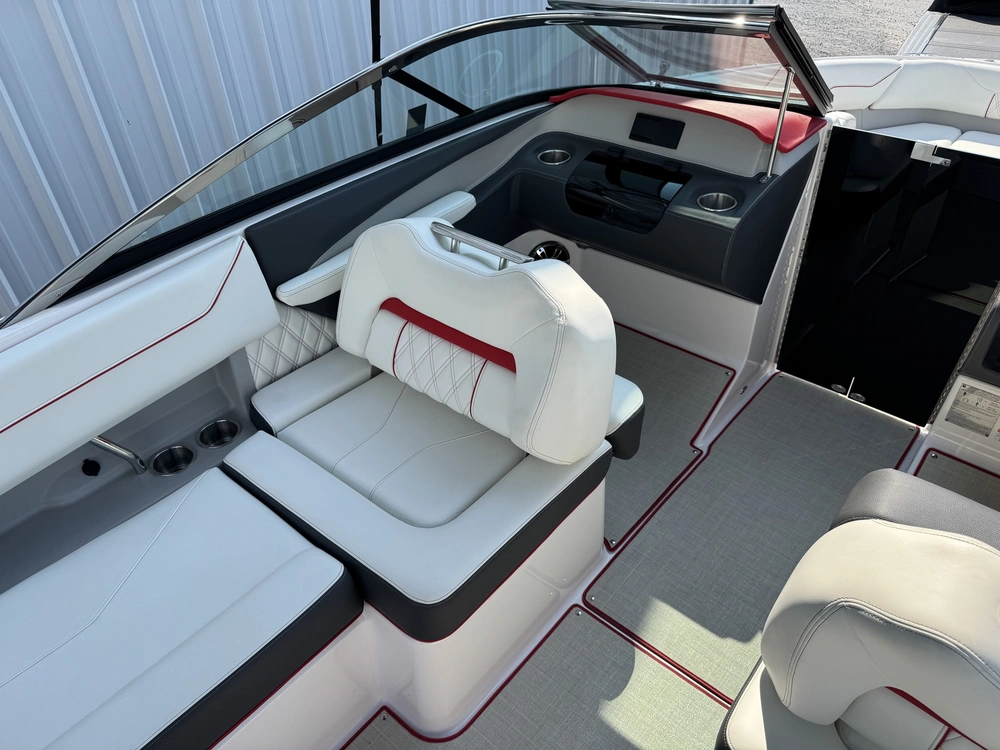 2021 Regal Ls4 Surf