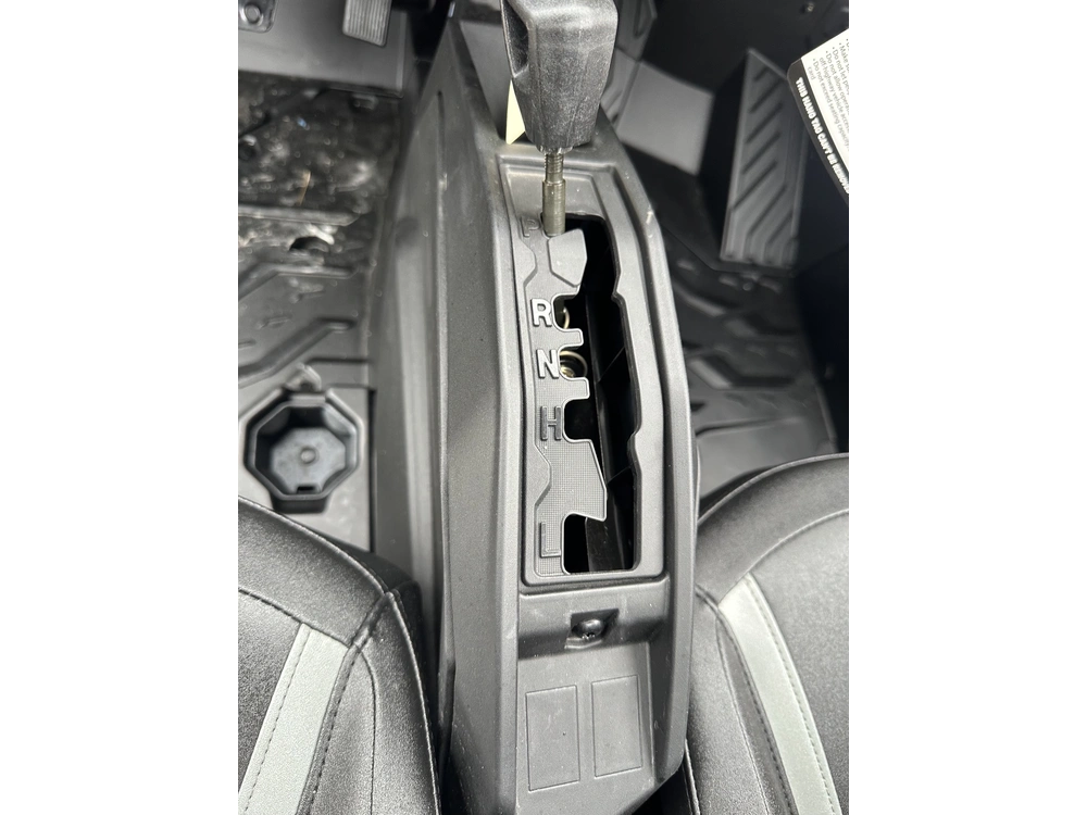 2025 Can-am Commander Xt 700 alt