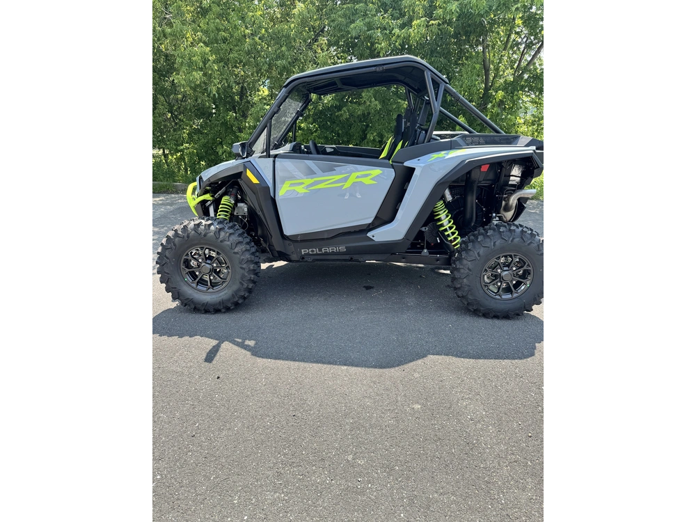 2025 Polaris Rzr Xp 1000 Ultimate - Storm Gray Full Garantie 495km - 14 Heures Incl Pare-brise + 3x Mirroirs alt