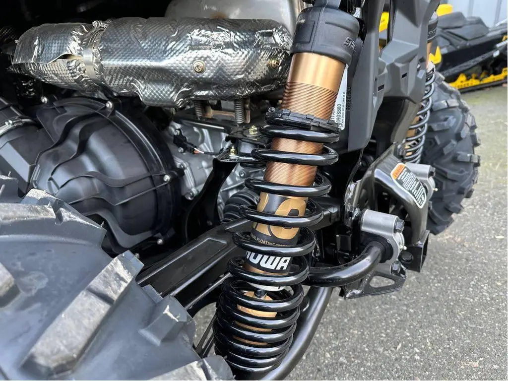 2025 Can-Am MAV SPORT 1000R + ESSENTIALS