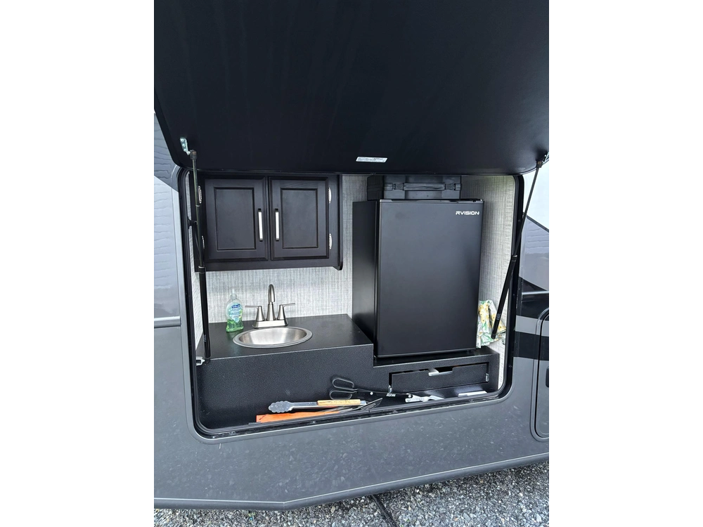 Entegra Coach Vision 29s Classe A 2024 alt