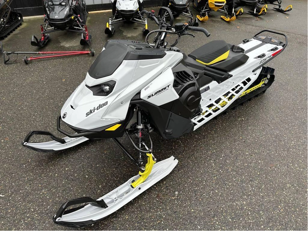 2025 Ski-doo Summit Adr W/ Edge Pkg 154 850 E-tec Powdermax X-light Flexedge 3.0" Shot alt