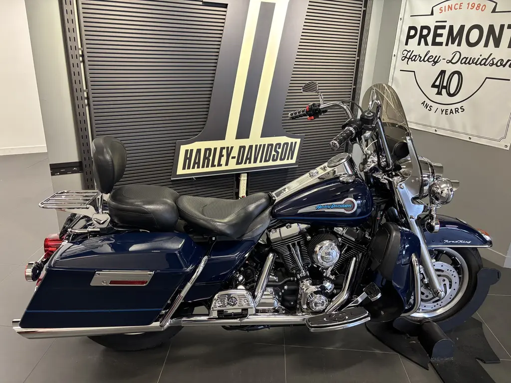 Harley-Davidson FLHP ROAD KING POLICE FLHPI 2006