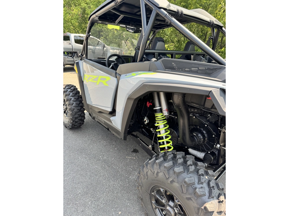 2025 Polaris Rzr Xp 1000 Ultimate - Storm Gray Full Garantie 495km - 14 Heures Incl Pare-brise + 3x Mirroirs alt