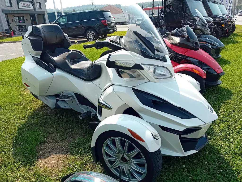 2015 Can-Am RT SE6