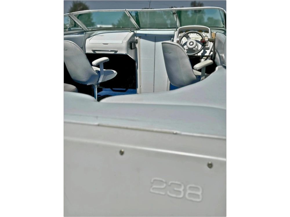 1993 Chris-craft 238 Concept alt