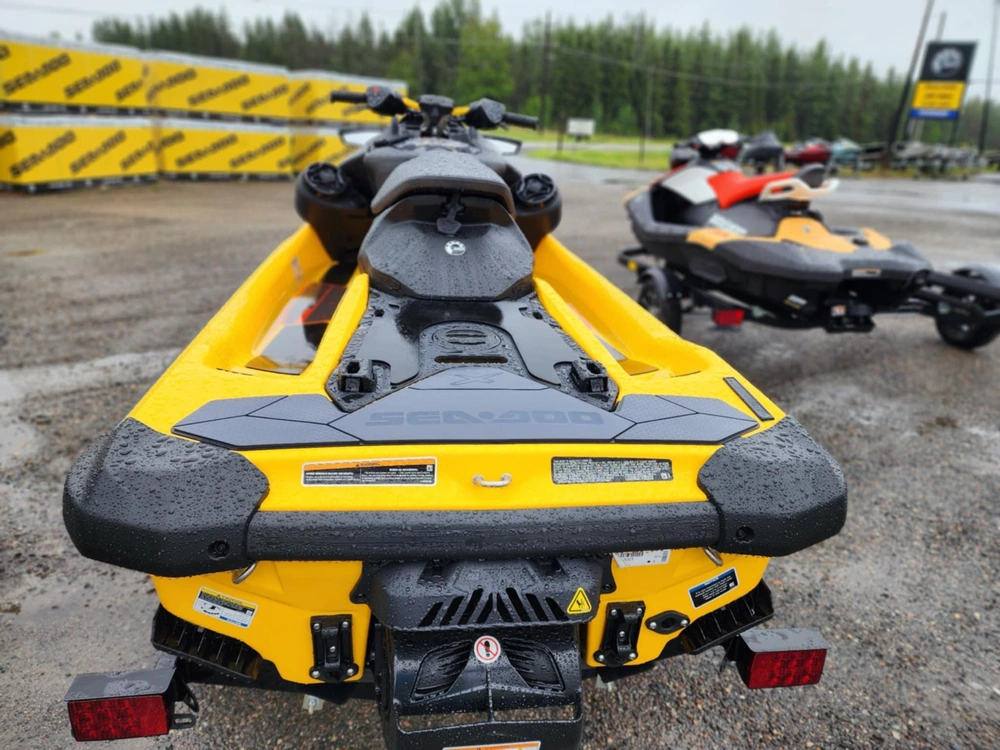2023 Sea-doo Rxp®-x® 300 Tech Package Ibr Millenium Yellow alt