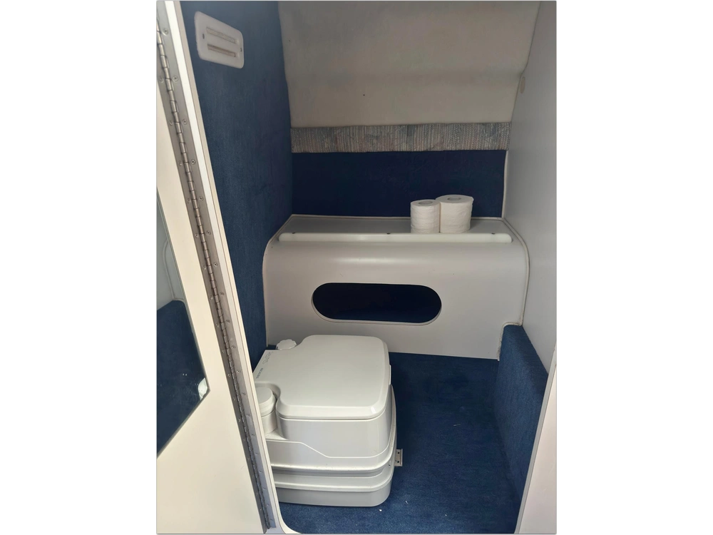 1993 Chris-craft 238 Concept alt