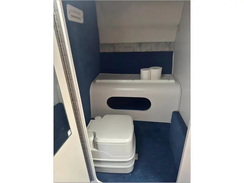 1993 Chris-Craft 238 Concept