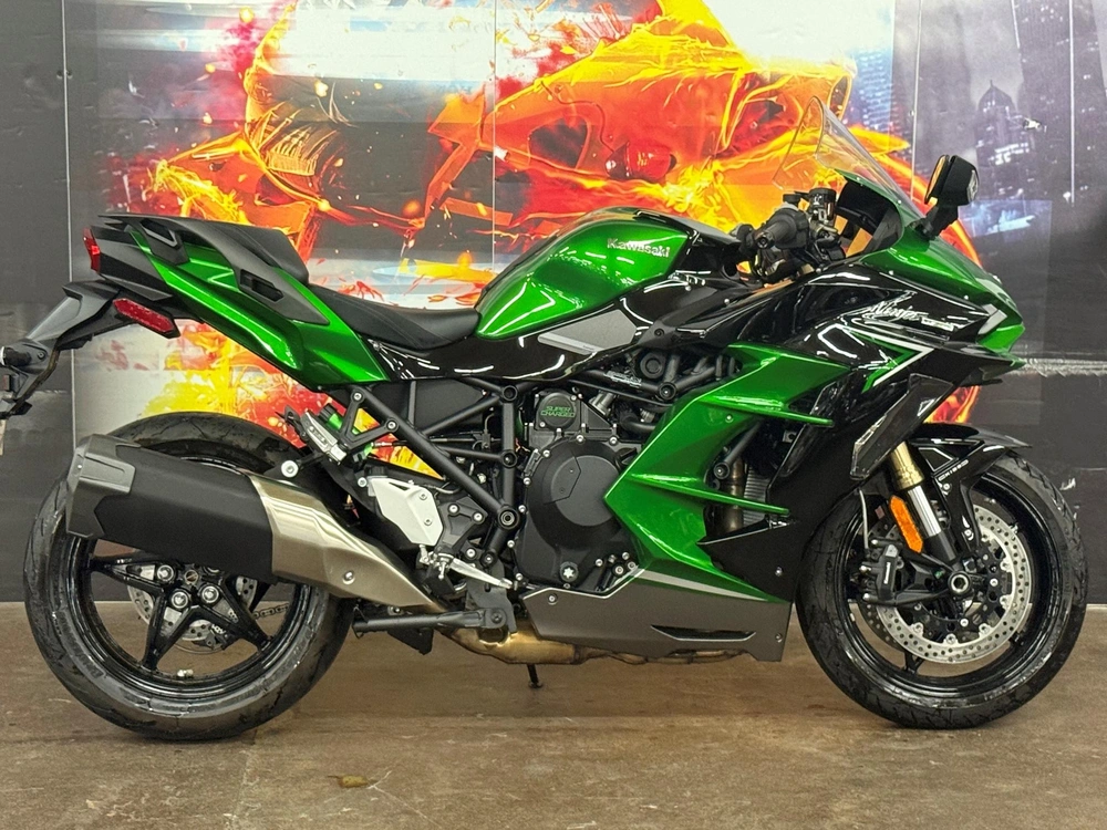 2022 Kawasaki Ninja H2 Se alt