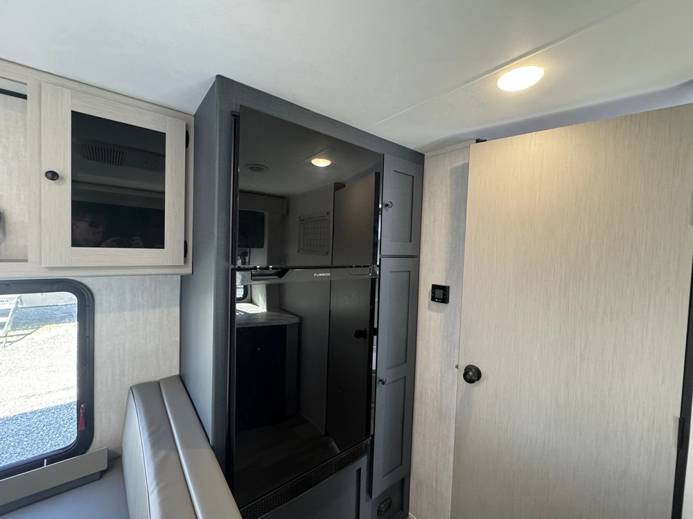 Coachmen Apex Ultra-lite 251rbk 2026 alt