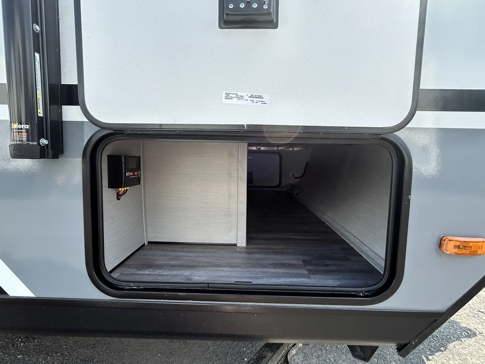 2024 Coachmen Apex 300bhs alt