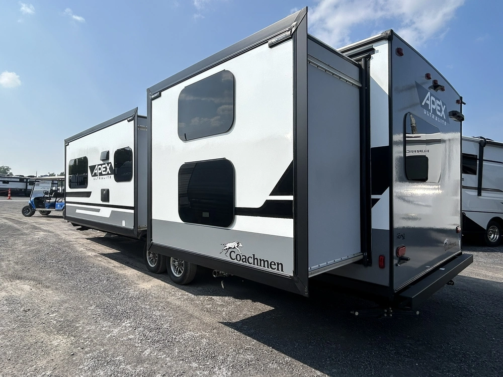 2024 Coachmen Apex 300bhs alt