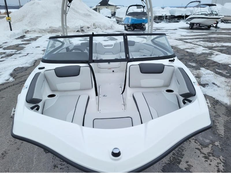 2025 Yamaha Ar190 alt