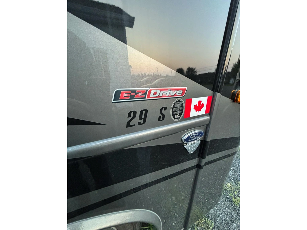 Entegra Coach Vision 29s Classe A 2024 alt