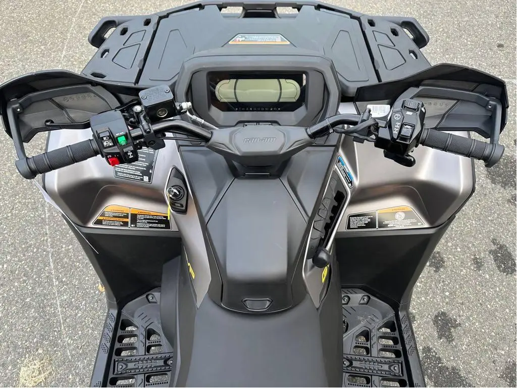 2025 Can-Am OUTLANDER MAX XT 1000R
