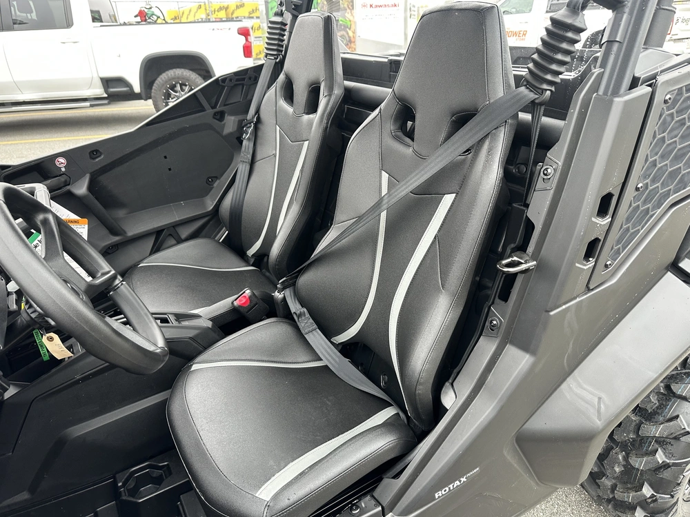 2025 Can-am Commander Xt 700 alt