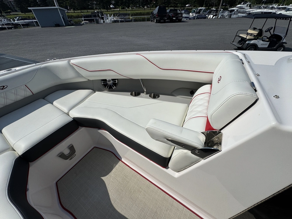 2021 Regal Ls4 Surf