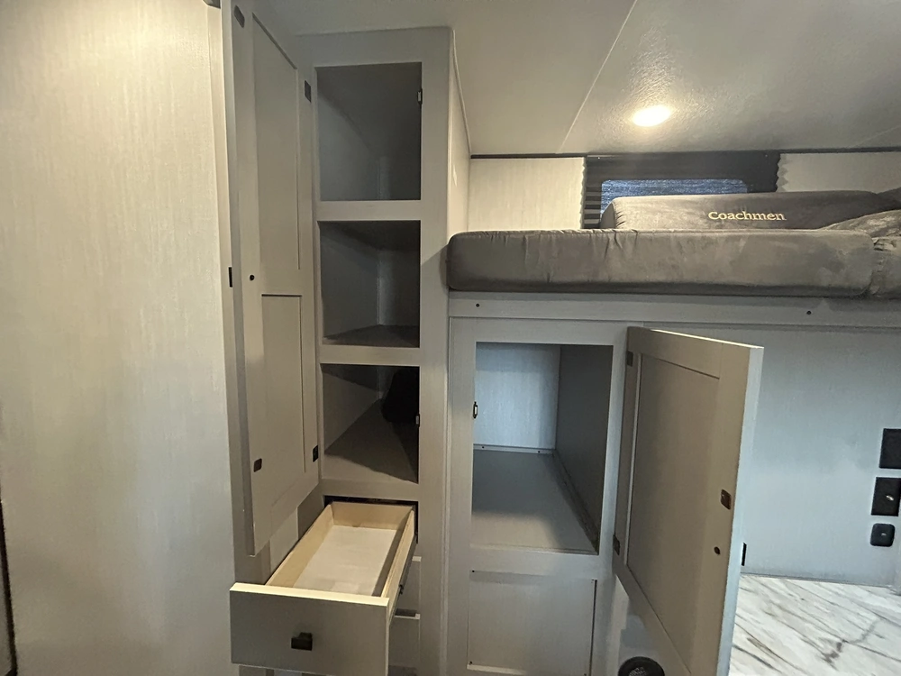 Coachmen Apex 300bhs 2024 alt