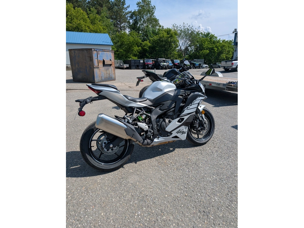 Kawasaki Ninja 400 Rr Gris Zx4rr Essai Possible Chez Beauce Sports 2025 alt