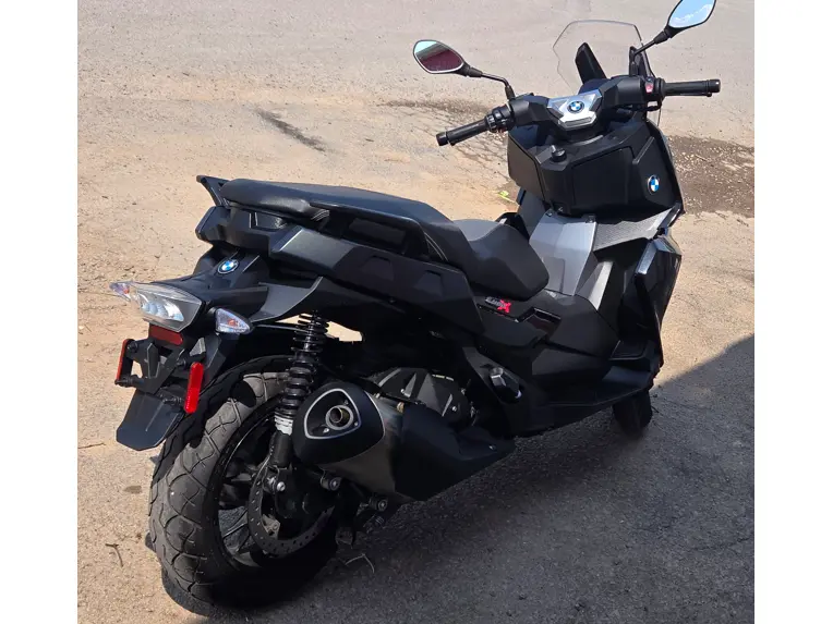 2019 BMW C400X