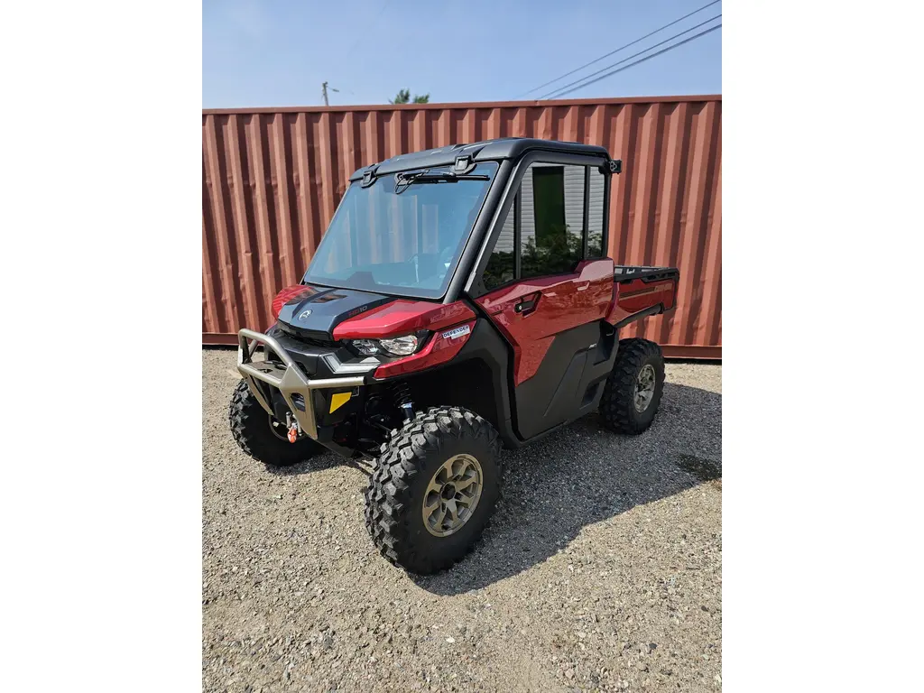 Can-Am DEFENDER LIMITED HD10 2025