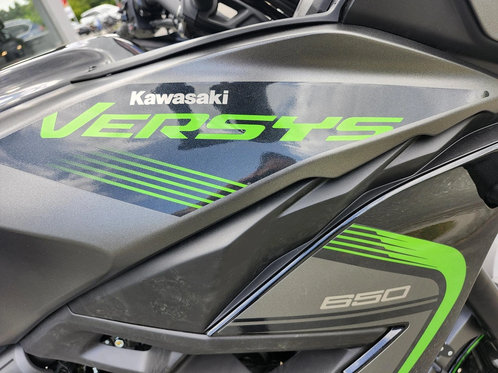Kawasaki Versys 650 Lt Moto Voyageur Très Polyvalente 2025 alt