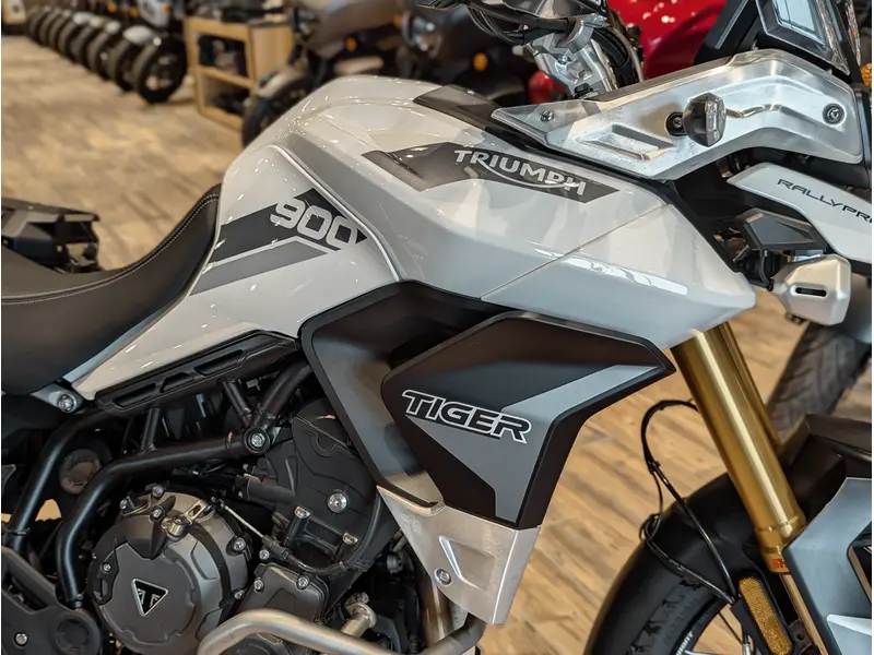Triumph Tiger 900 Rally Pro // Pure White 2022