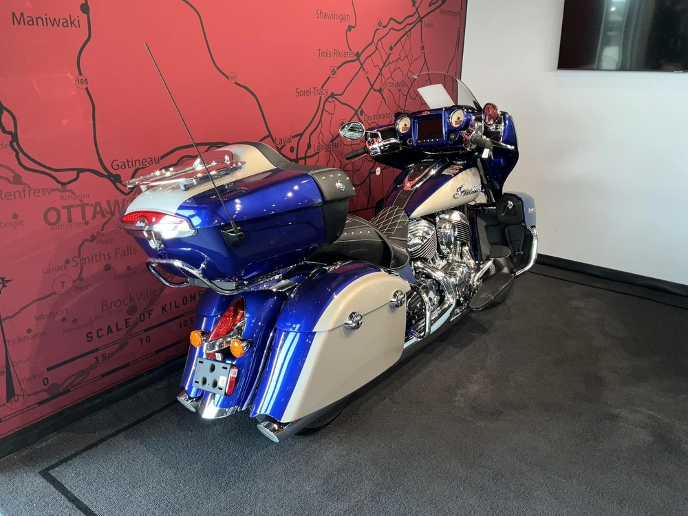 2024 Indian Motorcycle Roadmaster With Powerband Audio Package alt