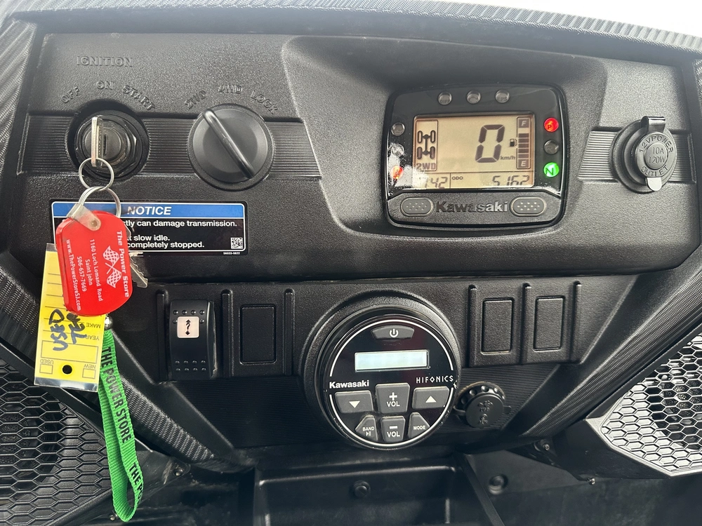 2022 Kawasaki Teryx 4 S Le alt