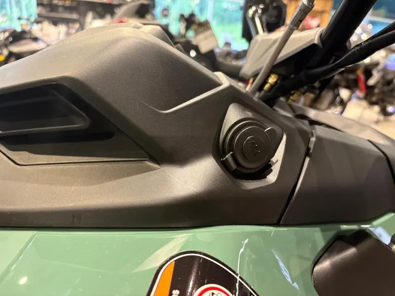 2025 Can-Am Outlander MAX PRO XU HD7