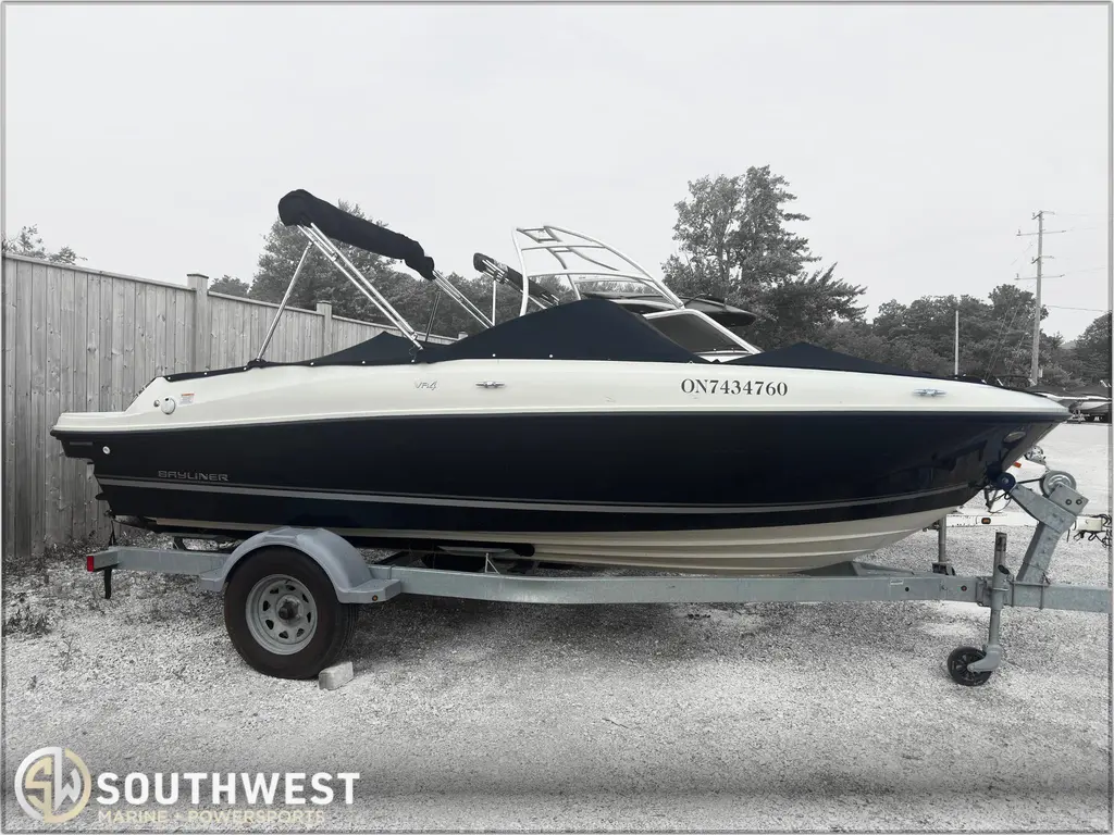 2021 Bayliner VR4