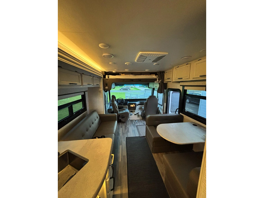 Entegra Coach Vision 29s Classe A 2024 alt