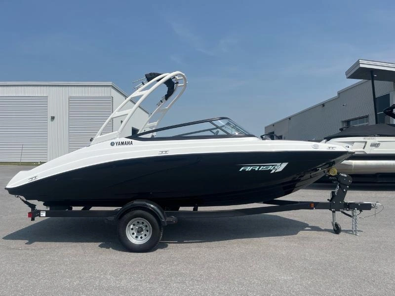 2025 Yamaha Ar190 alt