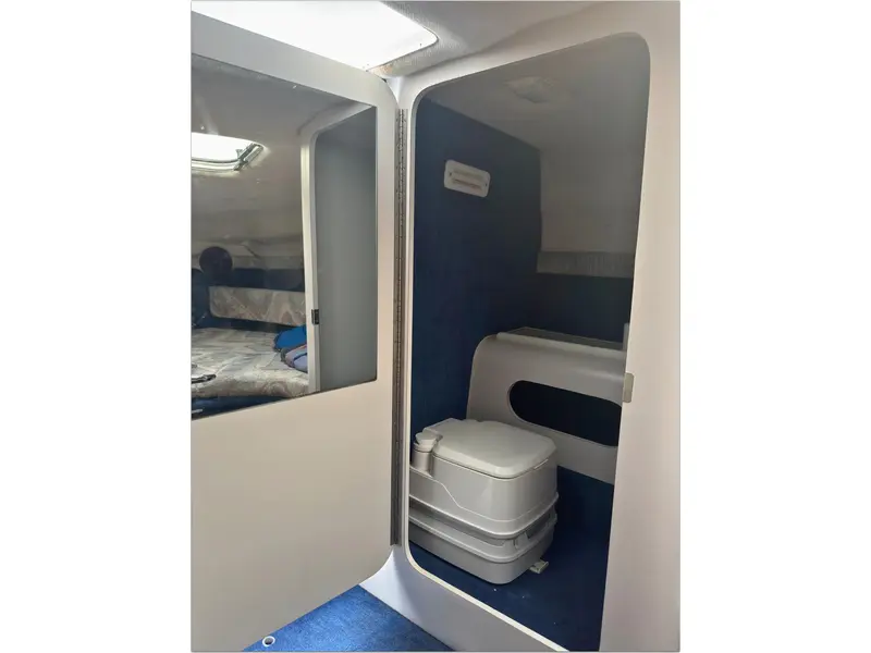 1993 Chris-Craft 238 Concept