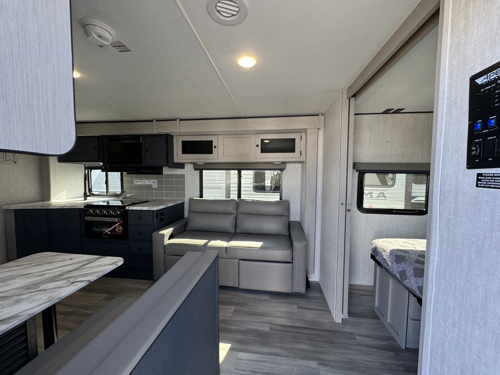 Coachmen Apex Ultra-lite 251rbk 2026 alt