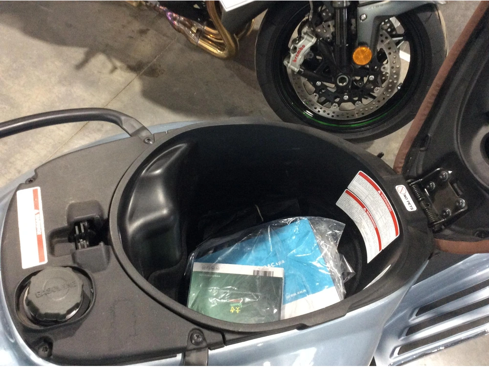 Vespa Primavera 150 2023 alt