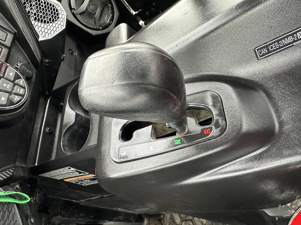 2022 Kawasaki Teryx 4 S Le alt