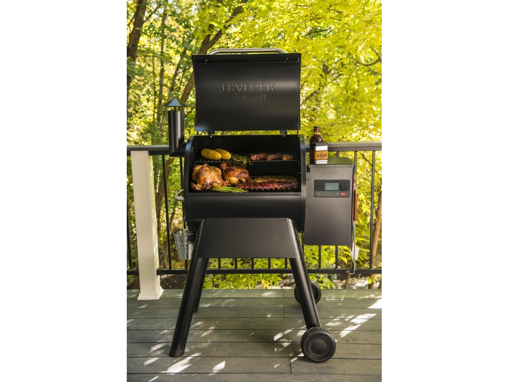 2024 Traeger Pro 575 alt