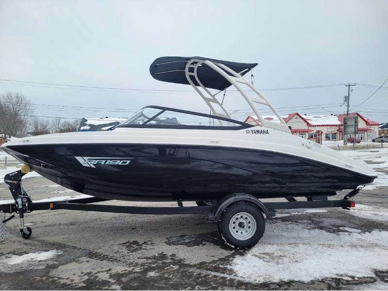 2025 Yamaha Ar190 alt