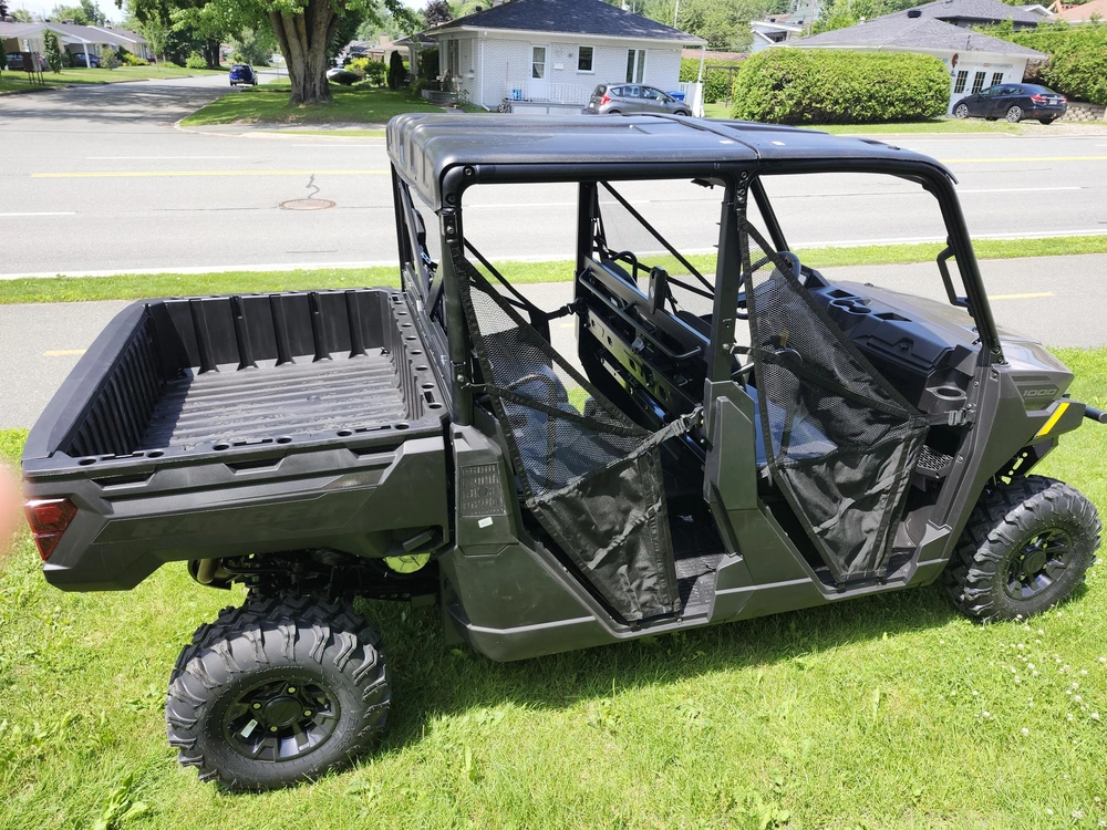 Polaris Ranger Crew 1000 Premium - Granite Gray Marché Agricole | Beauce | Rive-sud Québec 2025 alt