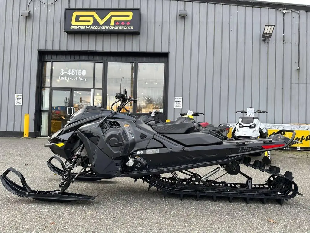2025 Ski-Doo SUMMIT ADR W/ EDGE PKG 154 850 E-TEC POWDERMAX X-LIGHT FLEXEDGE 3.0" SHOT