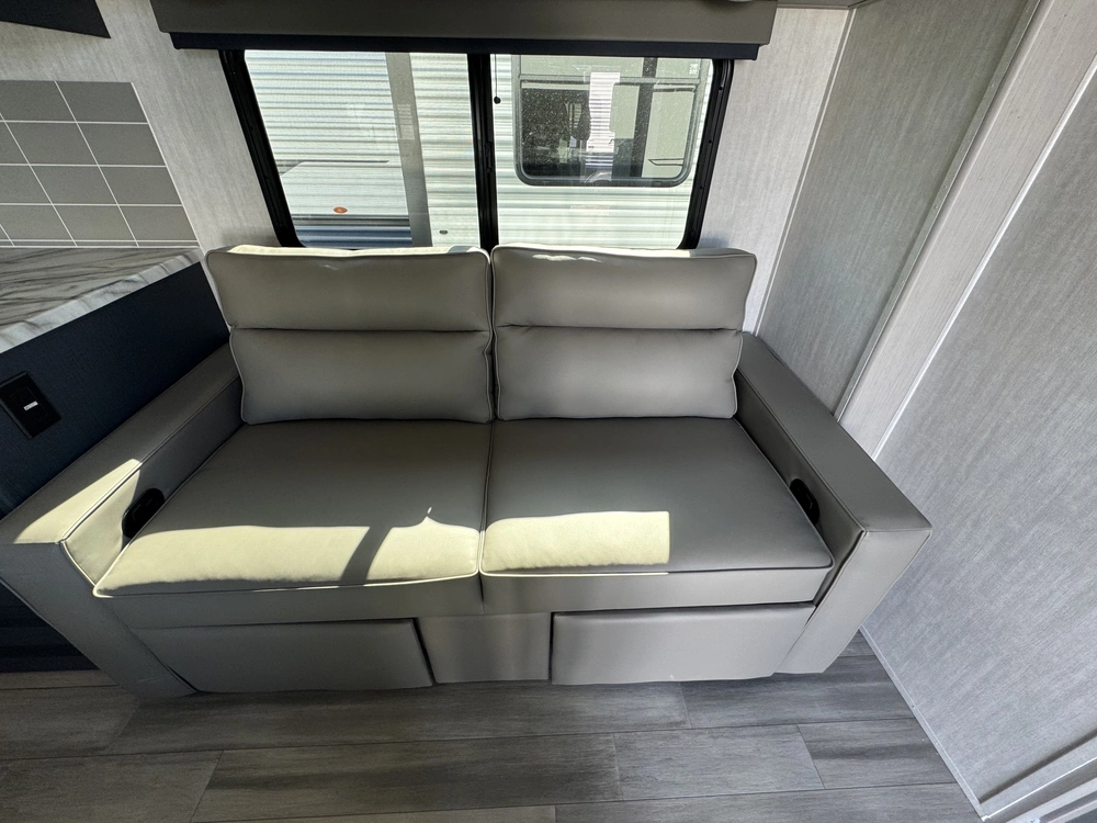 Coachmen Apex Ultra-lite 251rbk 2026 alt