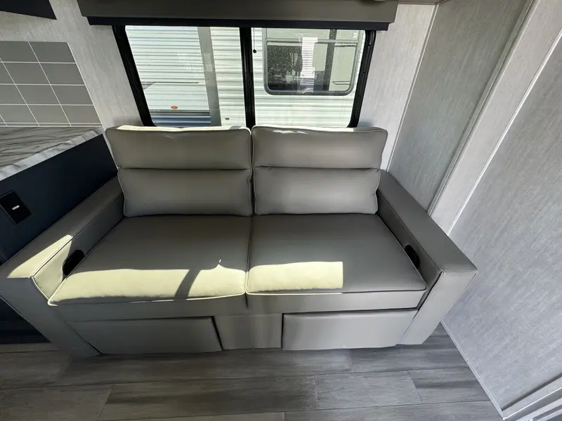 2026 Coachmen APEX ULTRA-LITE 251RBK