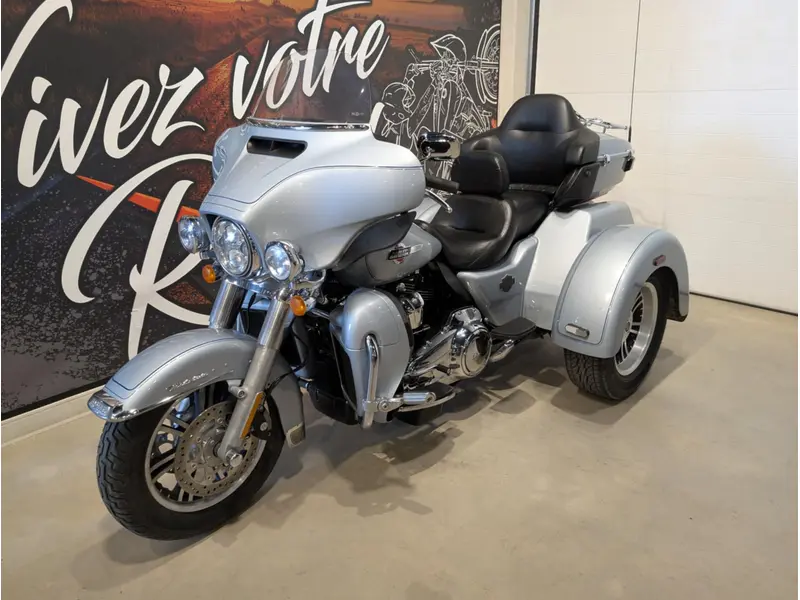 2023 Harley-Davidson Trike Tri Glide Ultra FLHTCUTG