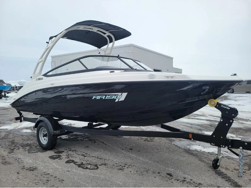 2025 Yamaha Ar190 alt
