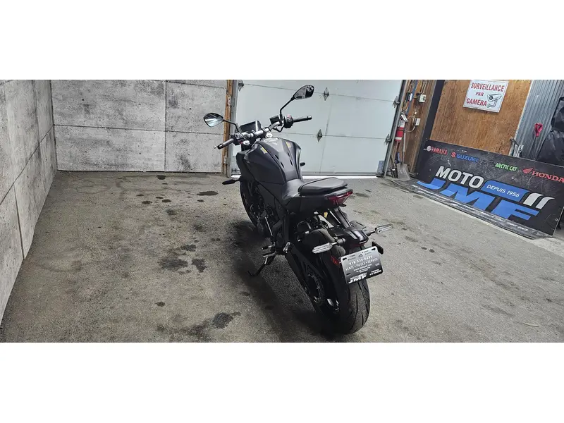 2025 Yamaha MT-07 thumbnail 9